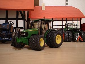 John Deere5820 mit Zwillingsreifen