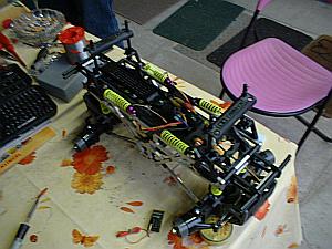 Hier werden neue D�mpfer und Motoren Eingebaut
